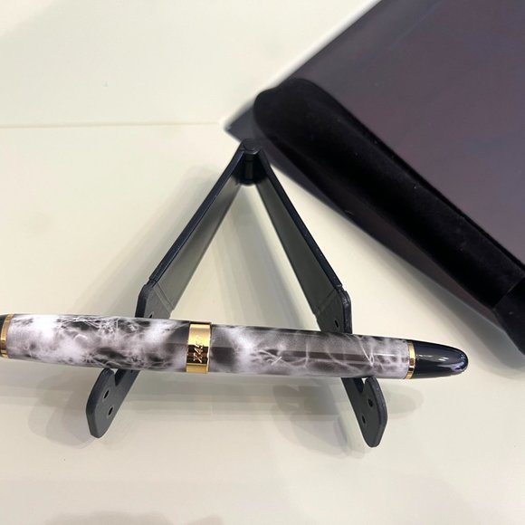 Jinhao X450 with Gold Trim and 18K Gold Nib! - Picture 12 of 12